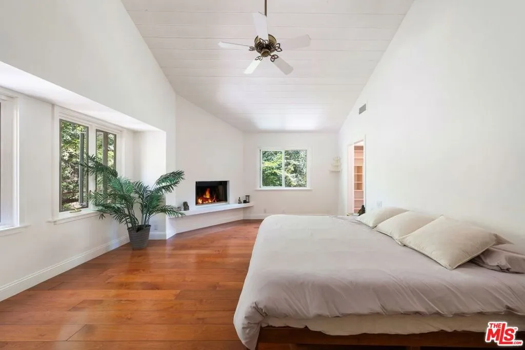 22760 Chamera Lane, Topanga, California 90290 home-pic-24